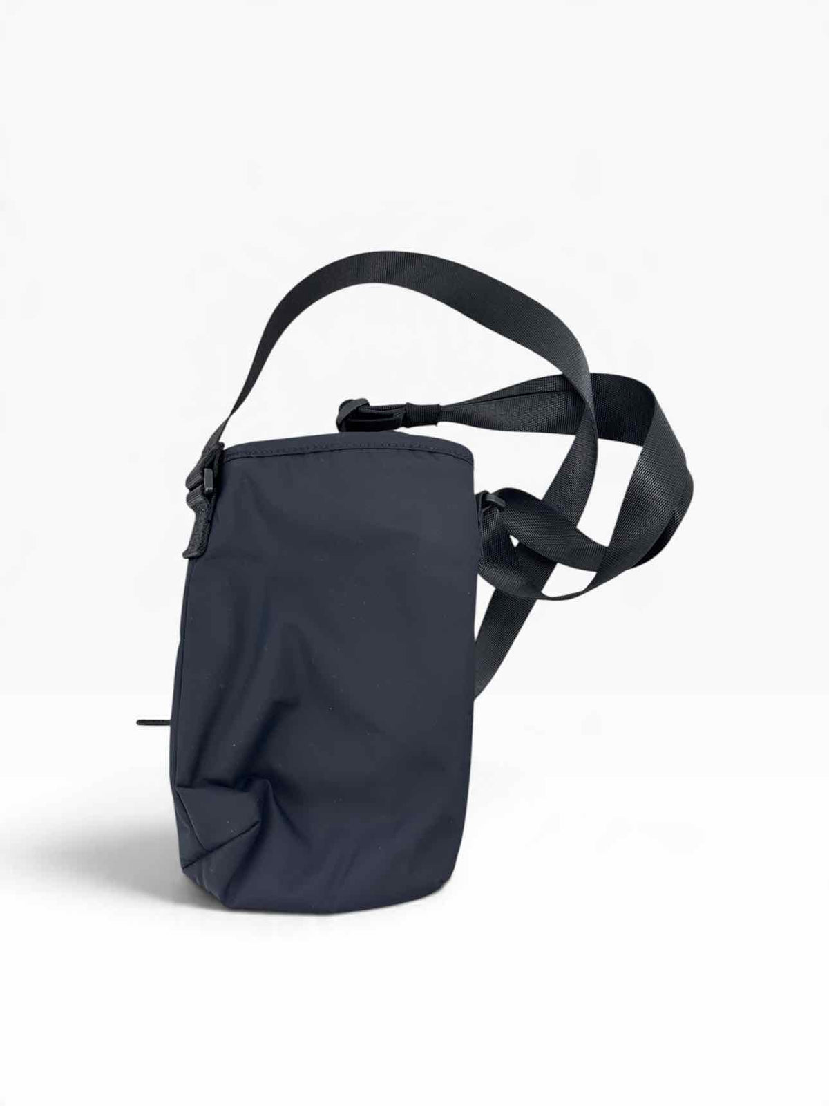 Lululemon Water Bottle Crossbody w/ Front Pocket 2L