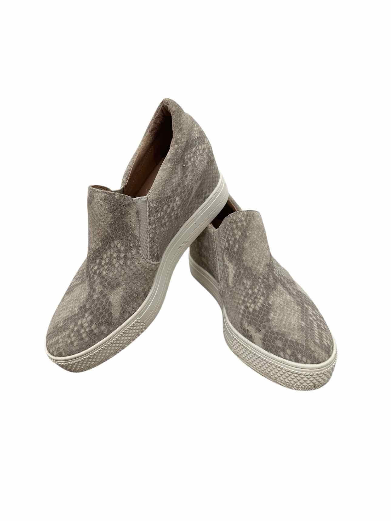 Caslon Allie Wedge Beige Slip Ons Shoe Size 6