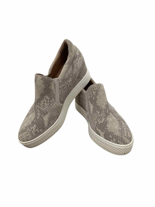 Caslon Allie Wedge Beige Slip Ons Shoe Size 6