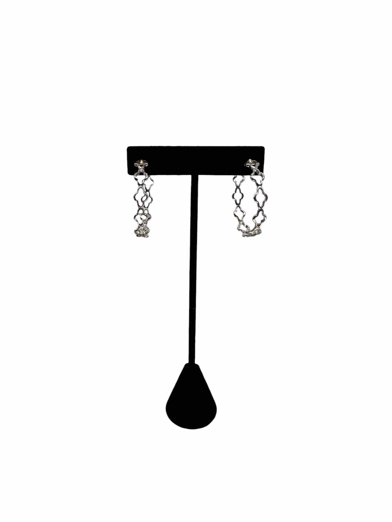 Kendra Scott Abbie Hoop Earrings