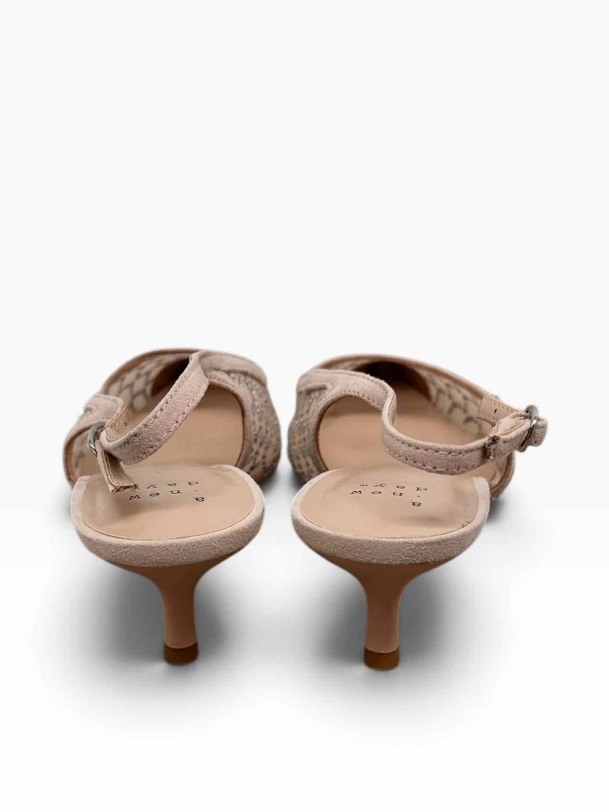 A New Day Gigi Kitten Heel Beige Slingbacks Shoe Size 7.5 **NEW**