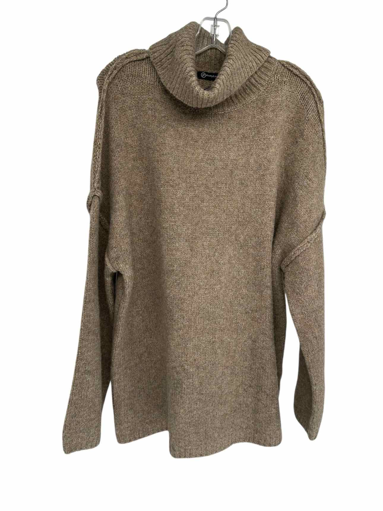 Pretty Garden Beige Sweater Size L **NEW**
