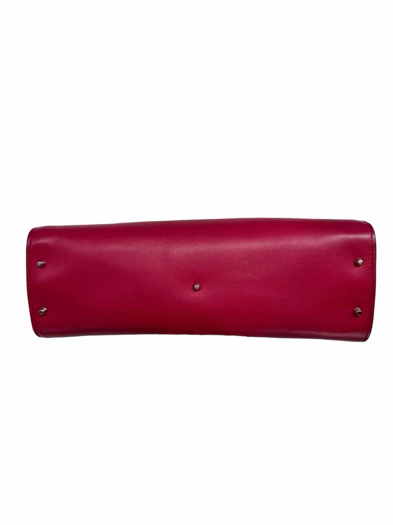 Gucci hade Lux Calfskin Interlocking G Shoulder Bag in Petunia