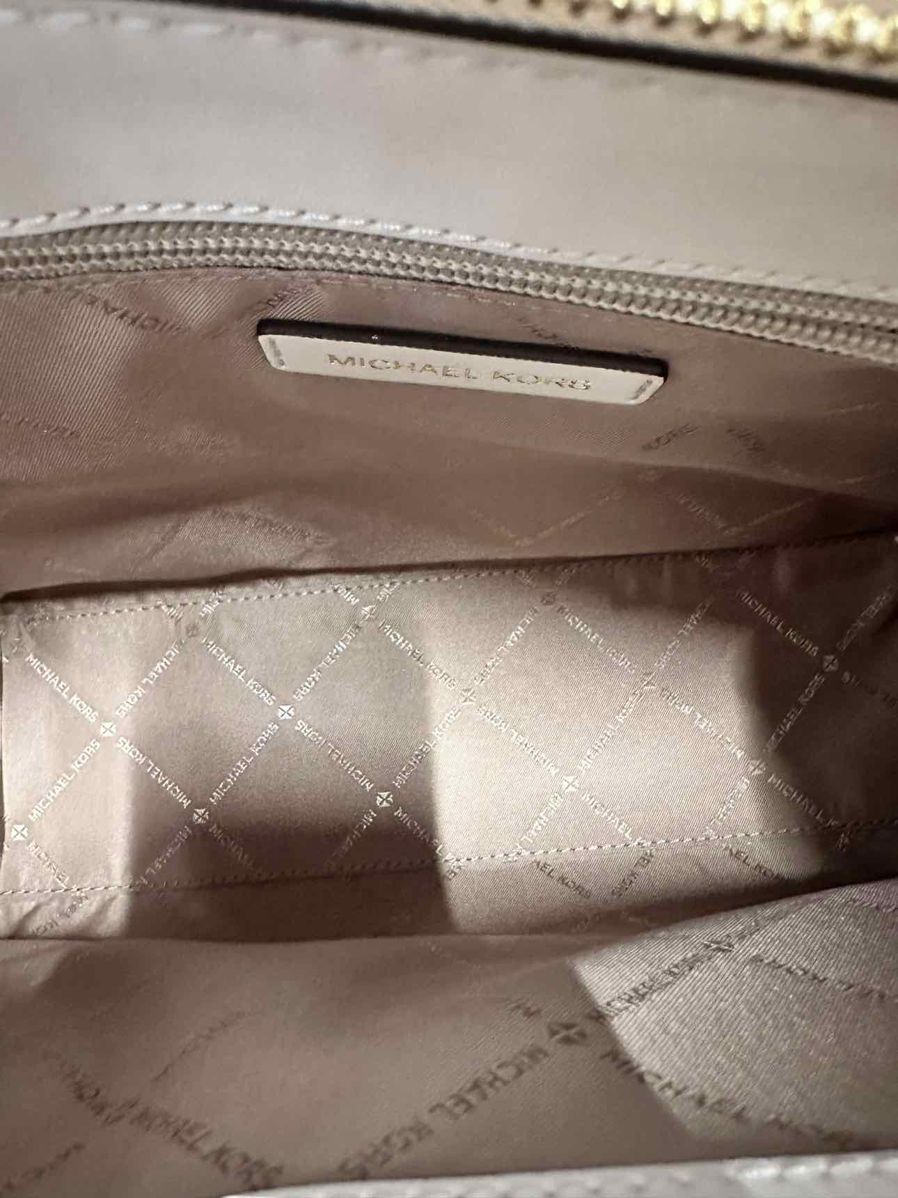 Michael Kors Sheila Medium Satchel