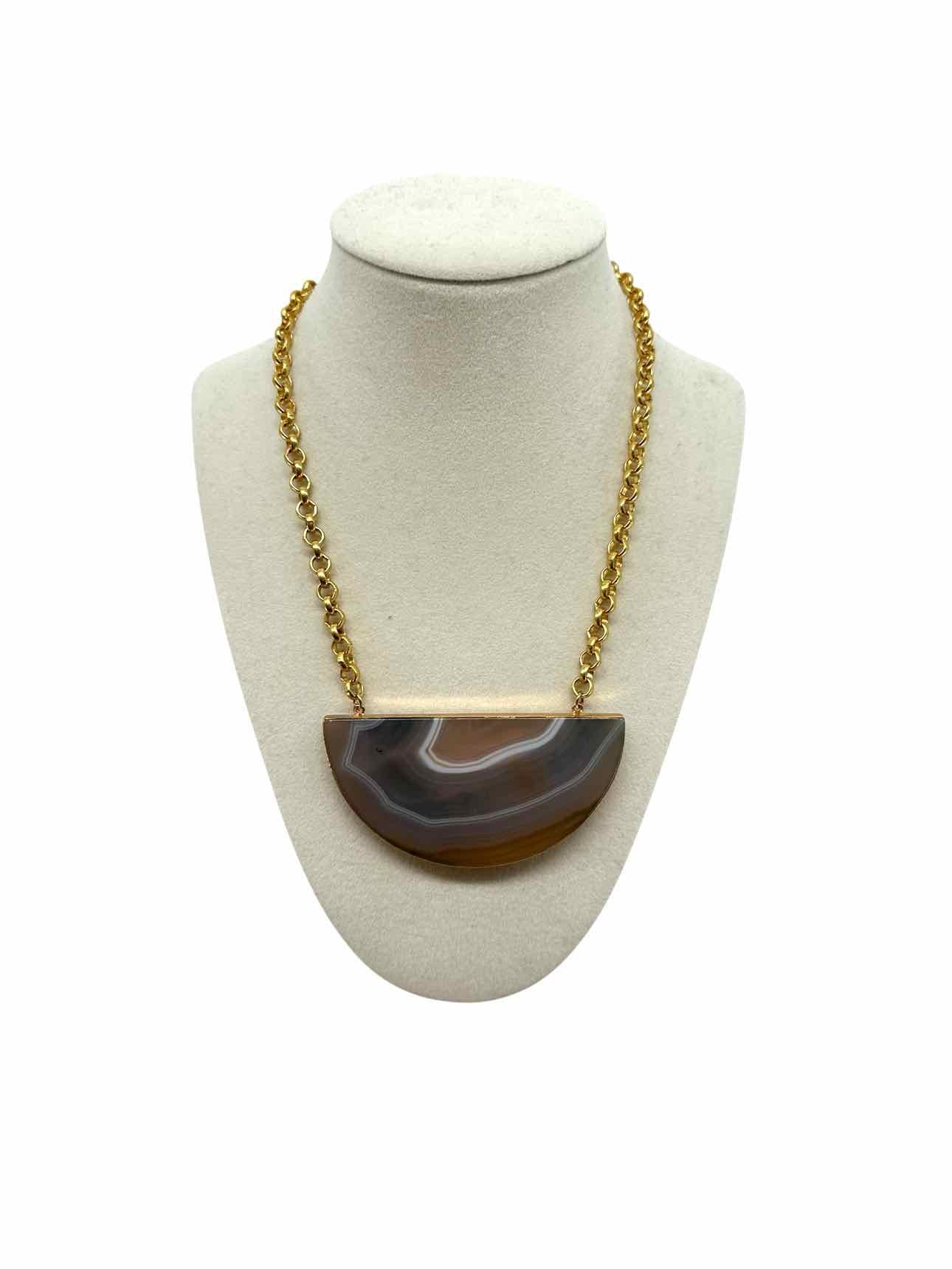 Elizabeth Stone Half Round Agate  w/ Link Chain Necklace