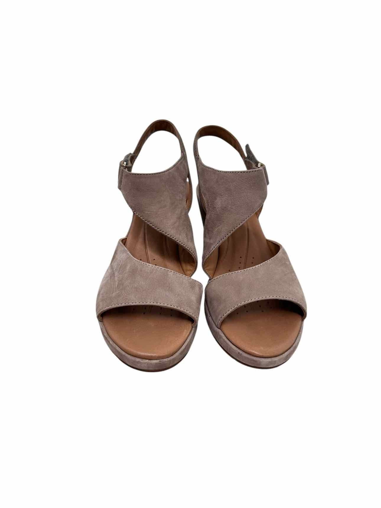 Clarks Plaza Sling Wedge Shoe Size 7.5 **NEW**