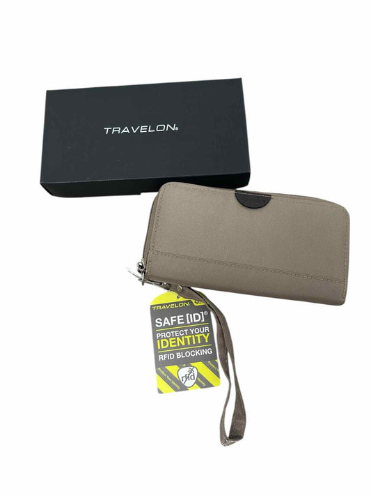 Travelon RFID Accordion Zip Around Wallet  **NEW**