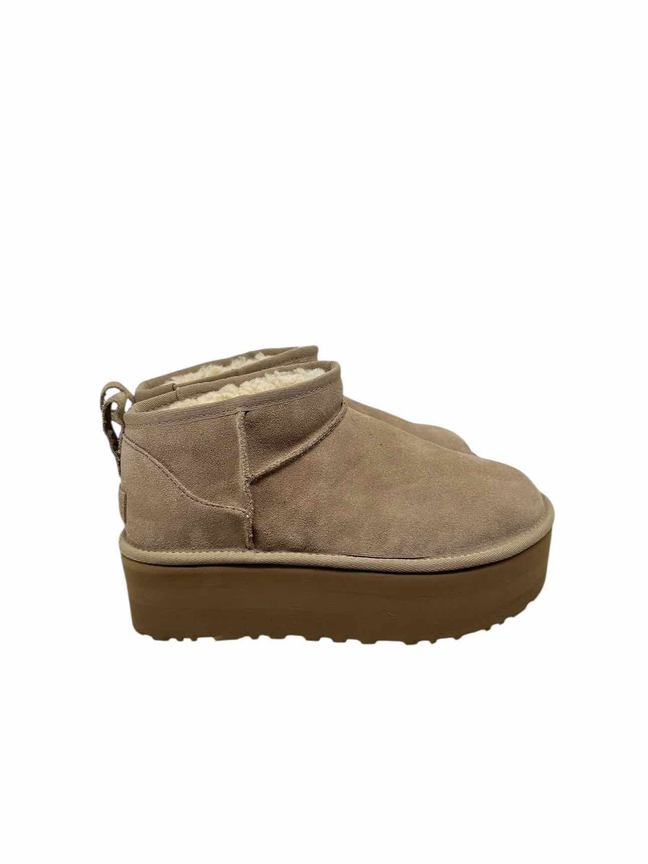 Ugg Beige Shoe Size 9 Boots