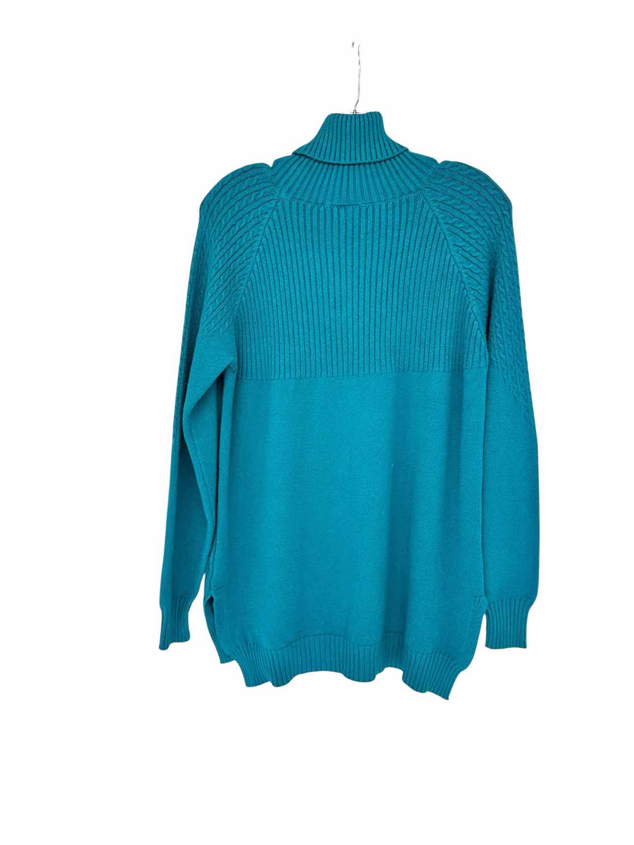 Coco +  Carmen Aqua Size S/M Sweater
