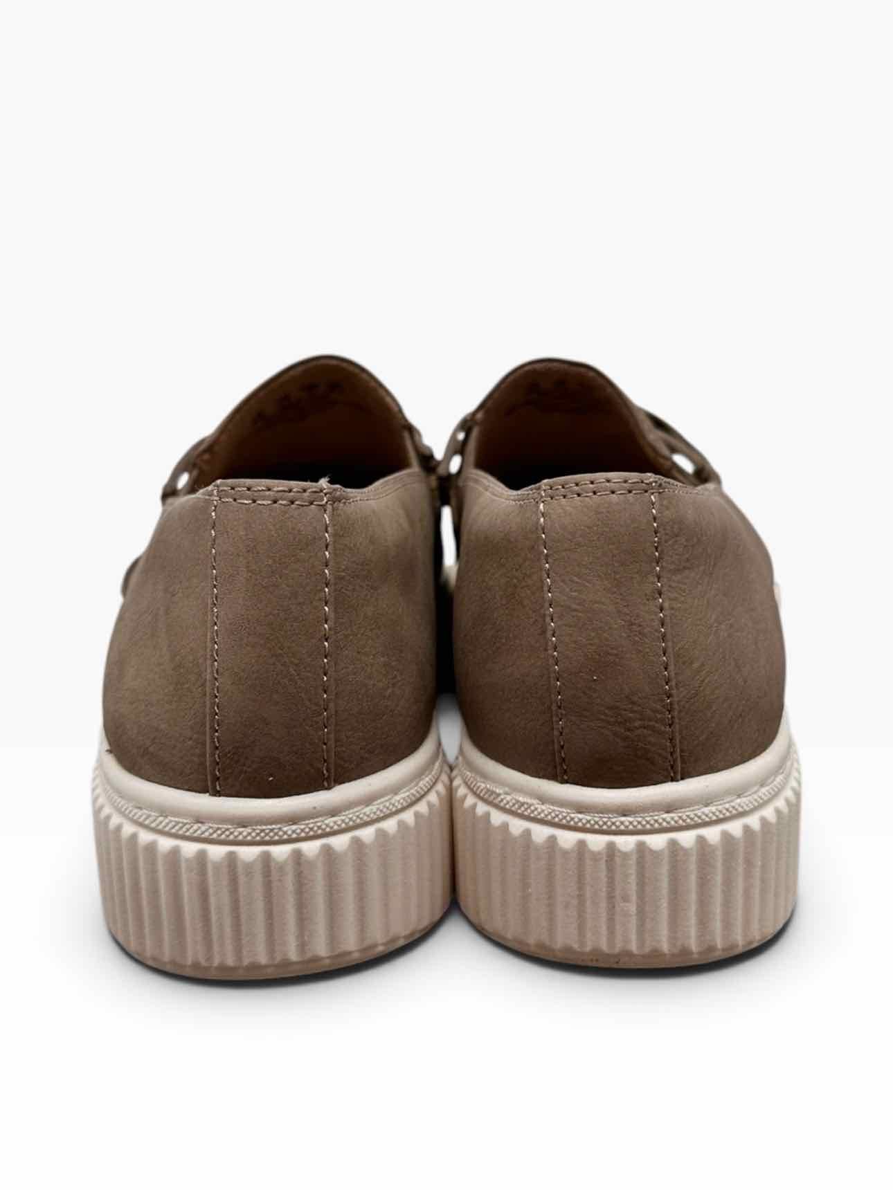 Naturalizers Trish Slip Ons Tan Shoe Size 9 **NEW**