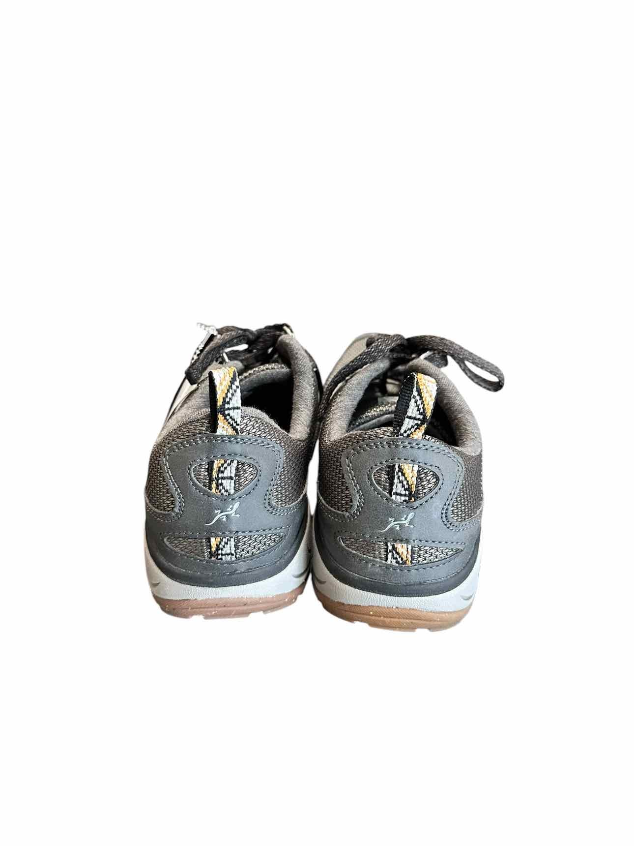 Chaco Kanarra 2.0 Hiking Shoe Brown Shoe Size 9