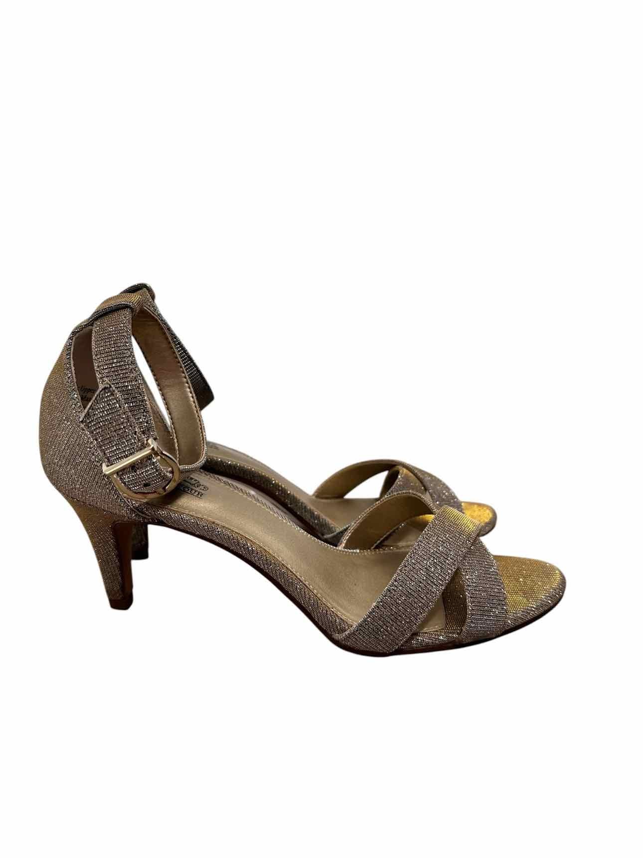 Coach and Four Silver Shoe Size 7.5 Dress Sandal