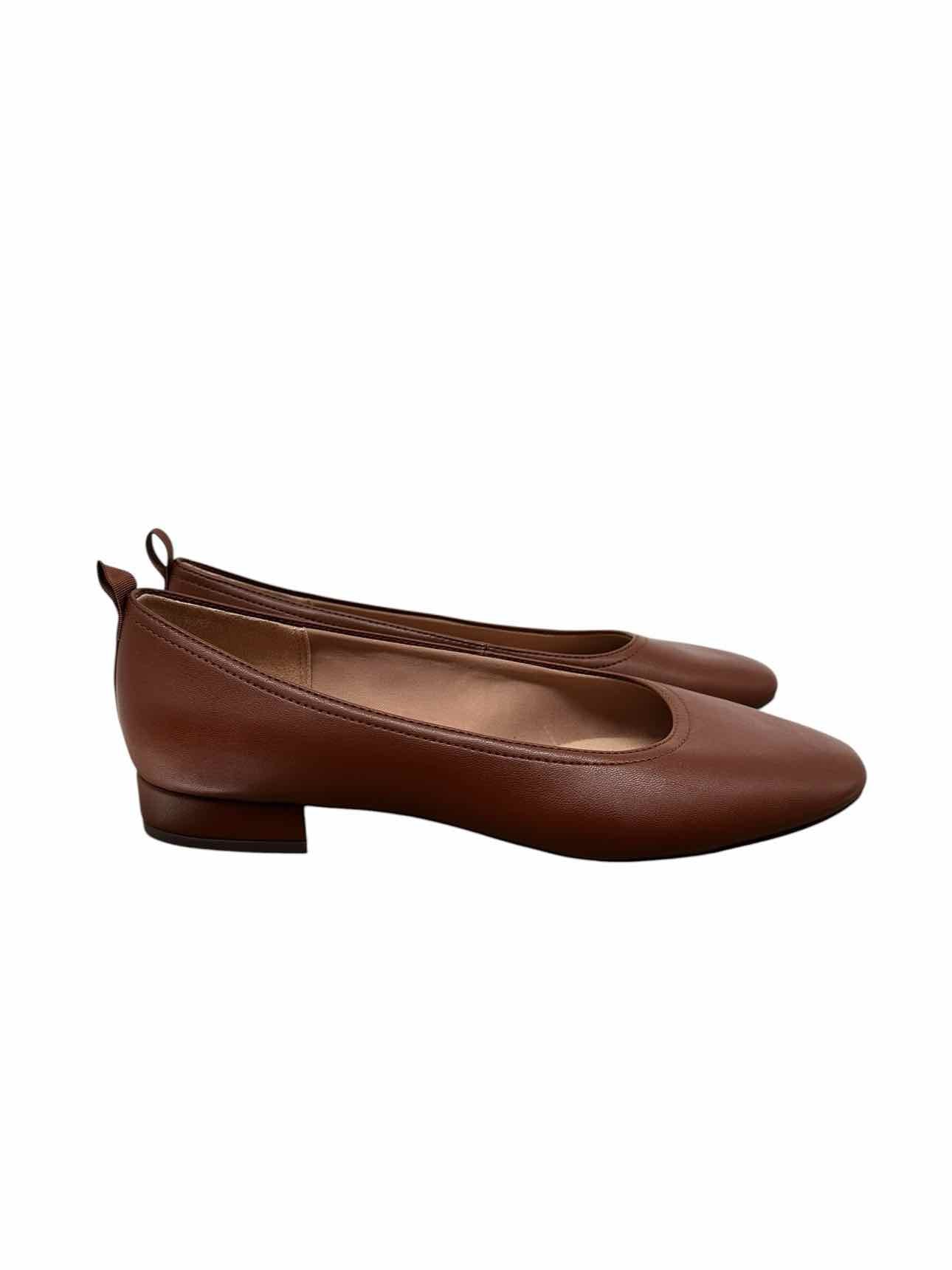 Life Stride Cameo Flats Tan Shoe Size 10 **NEW**