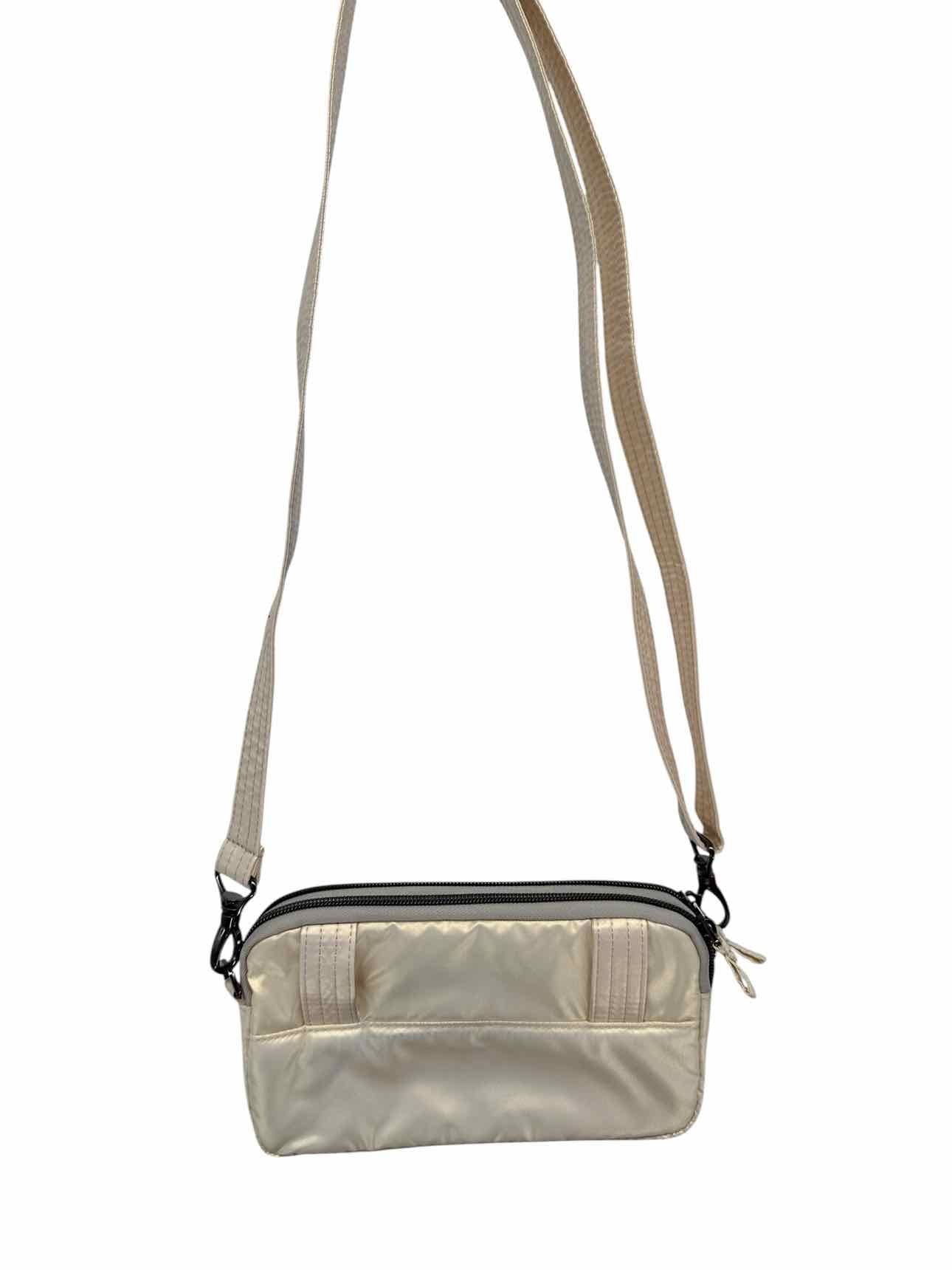Lug Coupe XL Cream Vinyl Crossbody