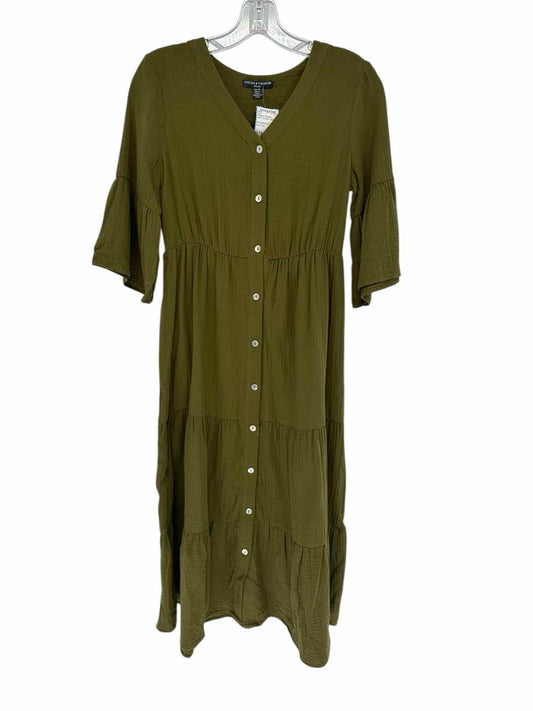 Chelsea & Theodore Green Midi Dress Size XS