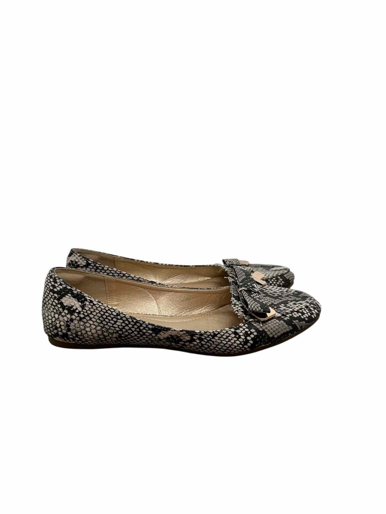 Trary Beige Shoe Size 8 Flats