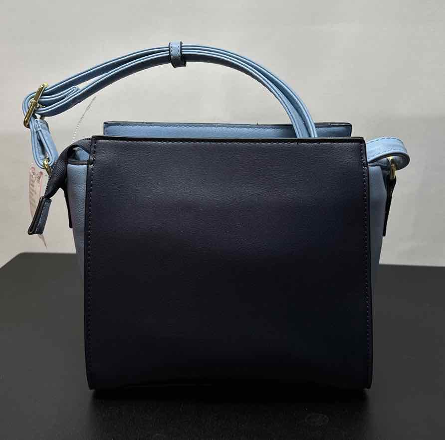 TravelSmith Blue Faux Leather Crossbody NEW